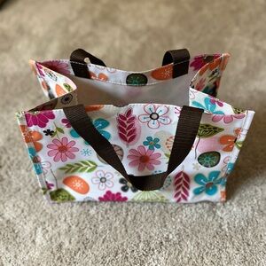 THIRTY-ONE Floral caddy!